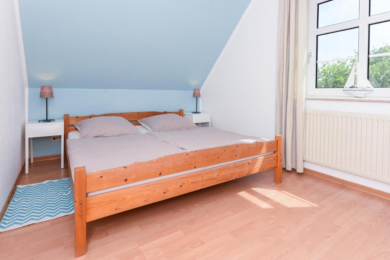 Ferienwohnungen Im Haus Lieblingskoje Neuharlingersiel Eksteriør bilde