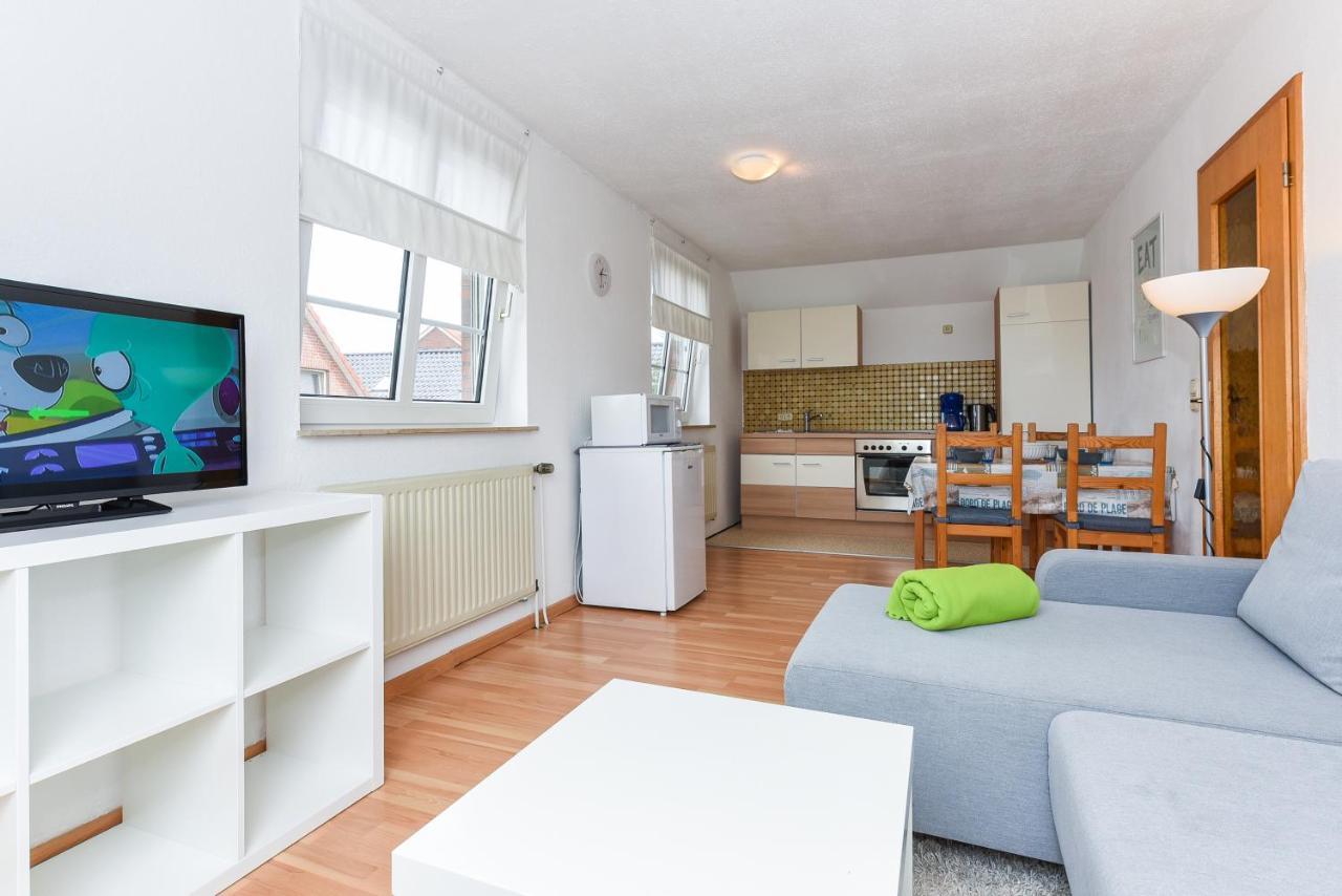 Ferienwohnungen Im Haus Lieblingskoje Neuharlingersiel Eksteriør bilde